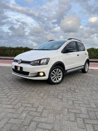VOLKSWAGEN FOX 1.0 MPI TRACK 12V FLEX 4P MANUAL